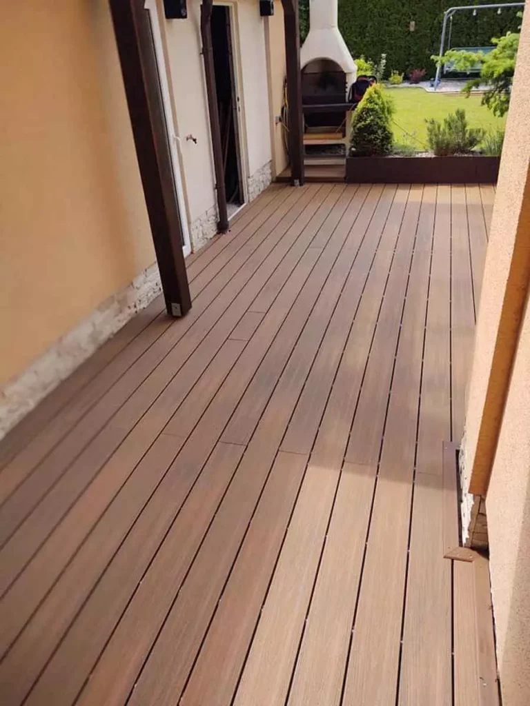 Terasové dosky Trnava. Rýchle dodanie WPC dosiek do 3 dní - 10 rokov záruka